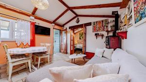 Holiday Home Tania by Villas Guide