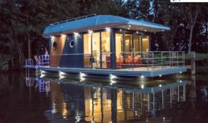 Houseboat Kamperland