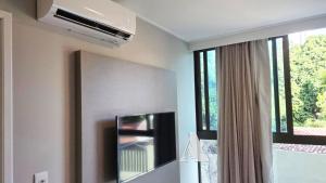 Flat Boutique em Casa Forte com Piscina cfp105