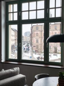 Central Rail & Old Town Apartments