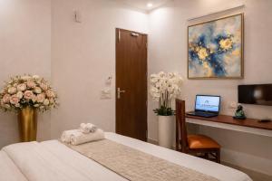 Hotel Near Medanta Medicity Sector 38