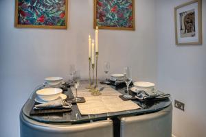 Modern 2-BR Waterfront Stay In Central Liverpool