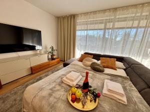 Olive Apartment mit Balkonen, 24h Self-Check-in, Free Parking, Netflix