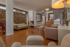 Vatopedi Serenity Pool Retreat by Halkidiki Villas