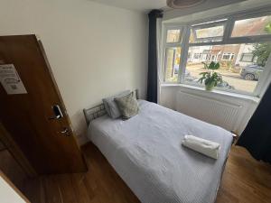 G2 Economy Double Room - Sandycroft Guest House