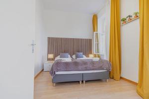 Stylish 2 Bedroom Apartment For Long Stays, Super Central