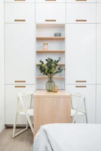 Central Studio Apartment near Main Train Station & Wenceslas Square