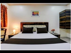 Hotel Om Sai And Lodging