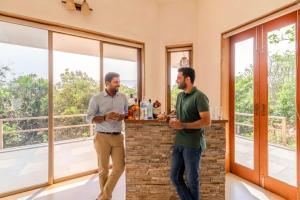 StayVistas Santoni Farms - Riverside Bliss with Pool, Orchard & Activities