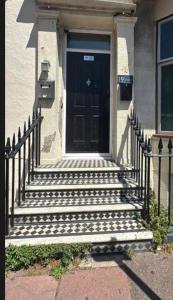 Dudy Studios At Brighton City Center