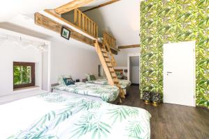 Le Circuit de Francorchamps by WelcHome