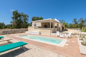 Trullo Cecapesce by Perle di Puglia