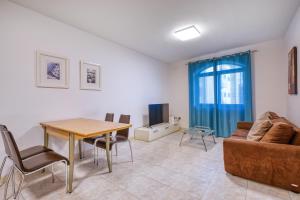 Budget Friendly apartment in Central Swieqi - 10 minutes walk to Paceville & the beach