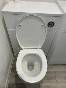 Modern 3-Bed House in Ramsgate Close to Seafront