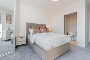 Thameside Suite - Free Parking - 2 BR - Heathrow