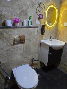 The Mulberry Silk- Godfathers Den