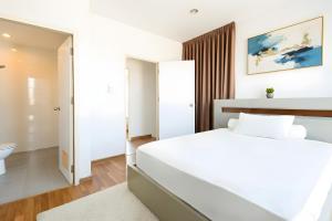 Spacious 3BR BKK NEAR 3 Private Bathrooms FAMILY STAY
