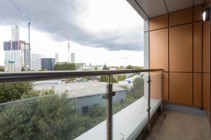 Modern Studio with Balcony in Manchester