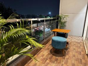 The Paras Studio Serviced Apartments