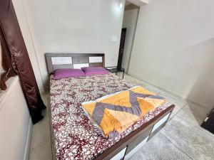 Candid 2BHK Apt near Ruby Hospital, EM Bypass