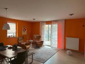 Premium Living Bayreuth - Terrasse & Fahrradweg