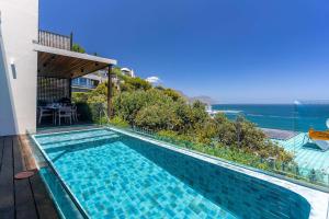 Villa Bahia - Bantry Bay, Super Luxurious, 2 Pools, Ocean Views