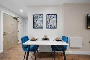 Luxury Waterfront Escape - Liverpool City Centre