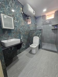 Anne Towers 2BHK Apartment by Homeyhuts