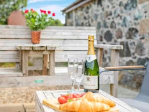 1 Bed in Helston oc-bbird