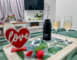 Chèrie - CAMINO in Porta Venezia Wifi, Metro M1, Aria Condizionata, appartamento Milano