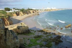 Casa Azul, Fast WI-FI, Airco, Pool & BBQ near The Beach Praia da Rocha