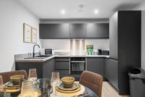 Stunning City Escape - Stylish 2 Bedroom Apartment - Liverpool City Centre