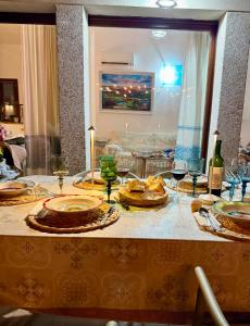 Home Nicola Jago img3