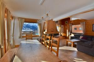 Chalet vallée de Chamonix, vue glaciers MontBlanc by ImmoConciergerie