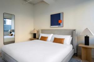 Kasa Sunset Los Angeles