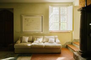 Luxury 6-bed Tuscan Villa near Lucca and Florence