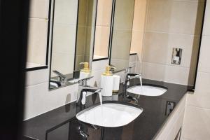 Luxury Retreat- City Centre