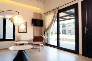 Olympus Seaside Luxury Pool Villas