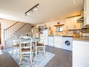 2 Bed in Camelford oc-81245