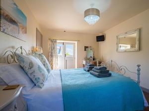 2 Bed in Camelford oc-81245