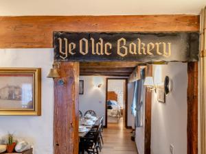 4 Bed in Eastbourne oc-71297