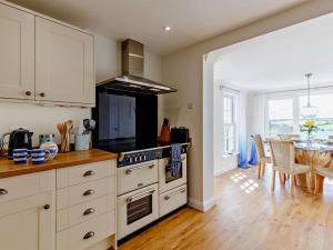 3 Bed in Truro oc-81488