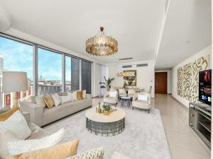 Kensington Prime 4BR Burj View and Dubai Mall Link