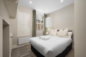 Oxford Street Two Bedroom Apartment