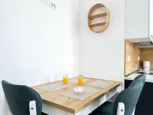 Azure View Residence A20