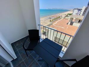 Riviera Breeze Haven A25