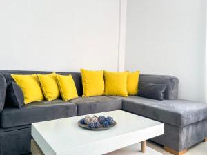 Shoreline Bliss Studio B43