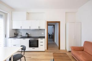 Large two-room apartment near the Tolstoy metro stop