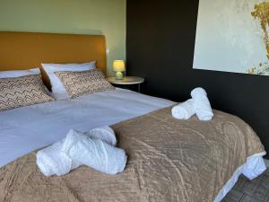 Kearsney Farmhouse with Saltwater Pool