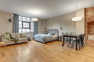 Maszynownia by Browar Hevelius Apartments